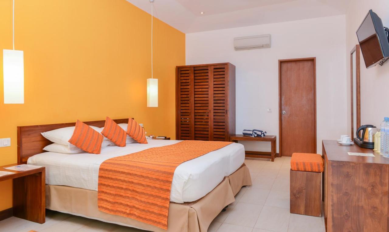 Hotel Adaaran Select Huduran Fushi Hudhuranfushi Esterno foto