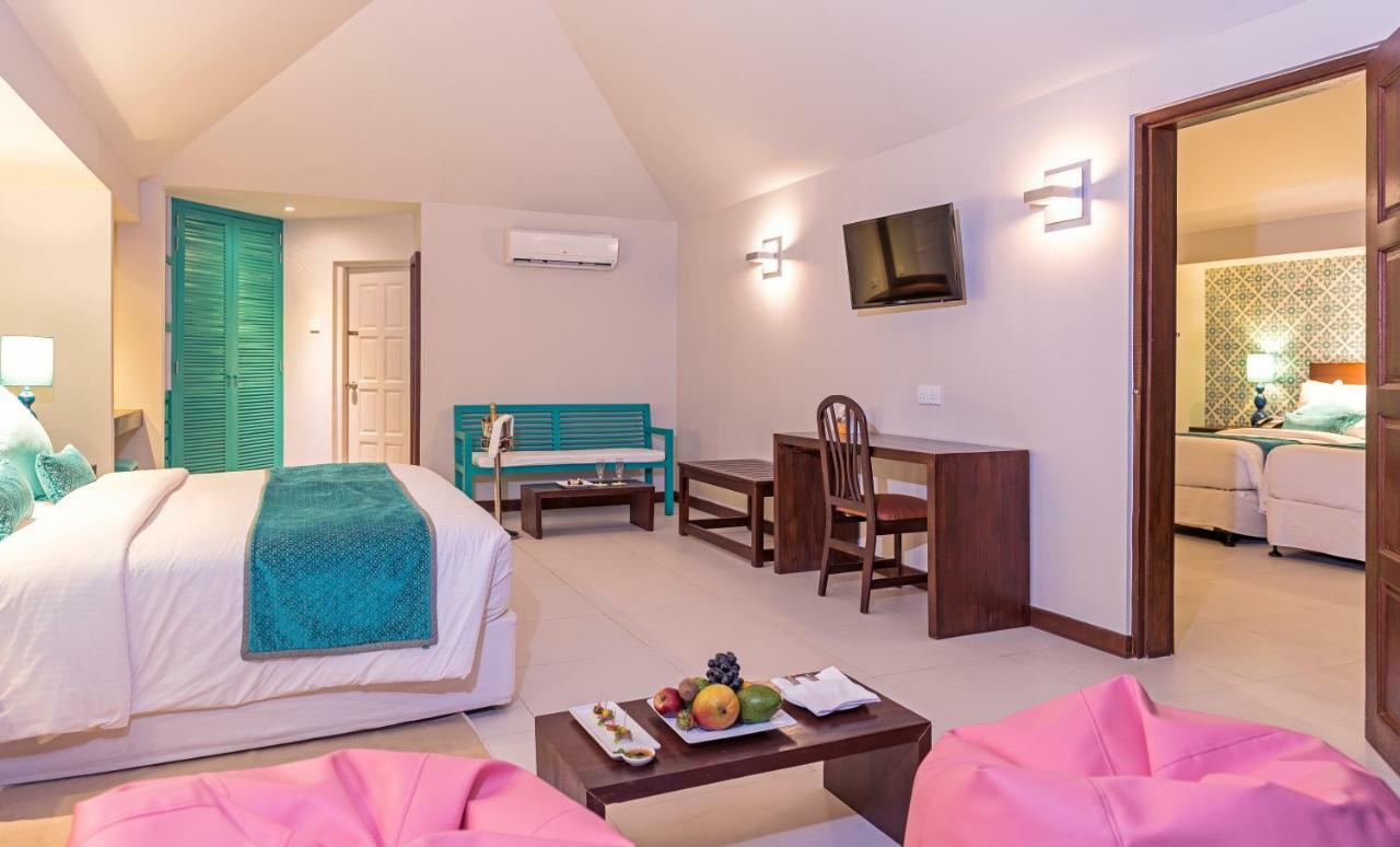 Hotel Adaaran Select Huduran Fushi Hudhuranfushi Esterno foto